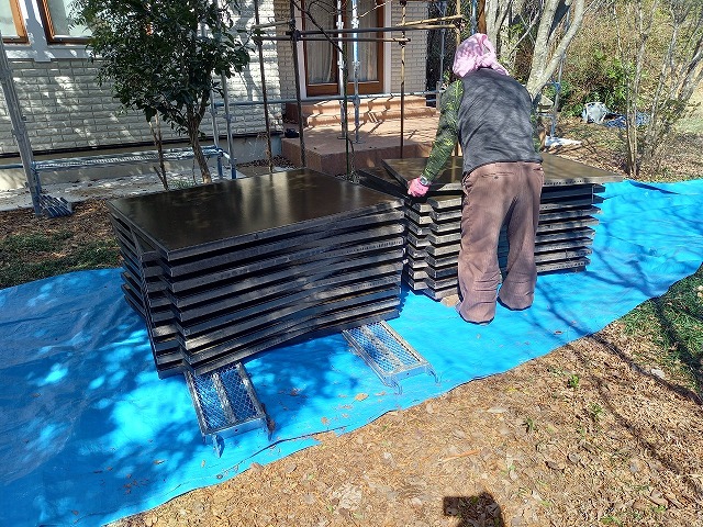 太陽光パネル一時保管